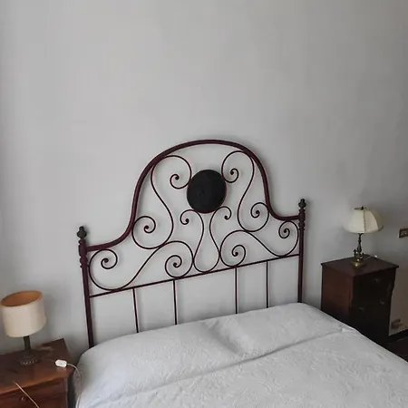 Uliveto Casa Della Rocca Guests House * Gorleri
