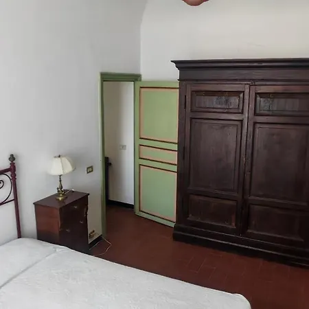 Σπίτι διακοπών Uliveto Casa Della Rocca Guests House Gorleri